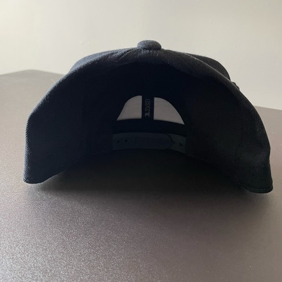 Lords snap back hat brand new - Picture 2 of 2